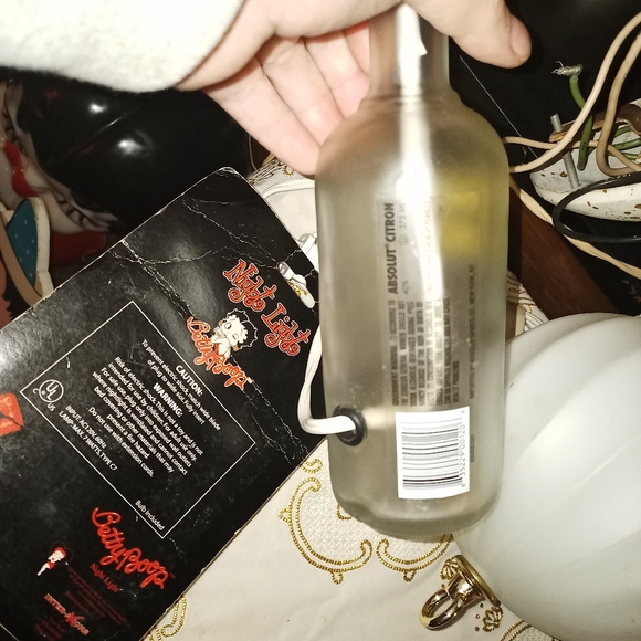 Handmade Absolute vodka lamp! Cute! - Picture 4 of 4